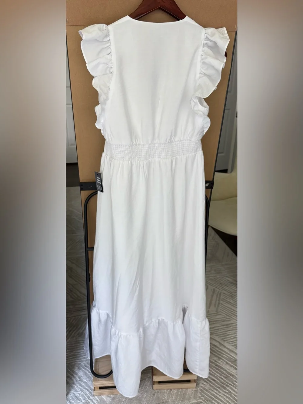 ๐ Express White Poplin Ruffle Tie-Front Maxi Dress - Picture 3 of 8